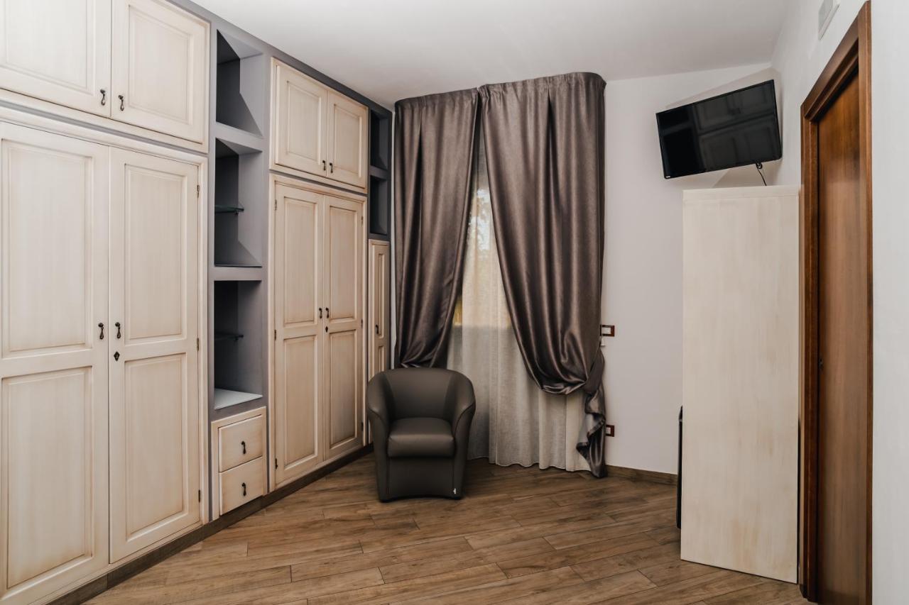 Holiday Gli Archi Fasano Bagian luar foto