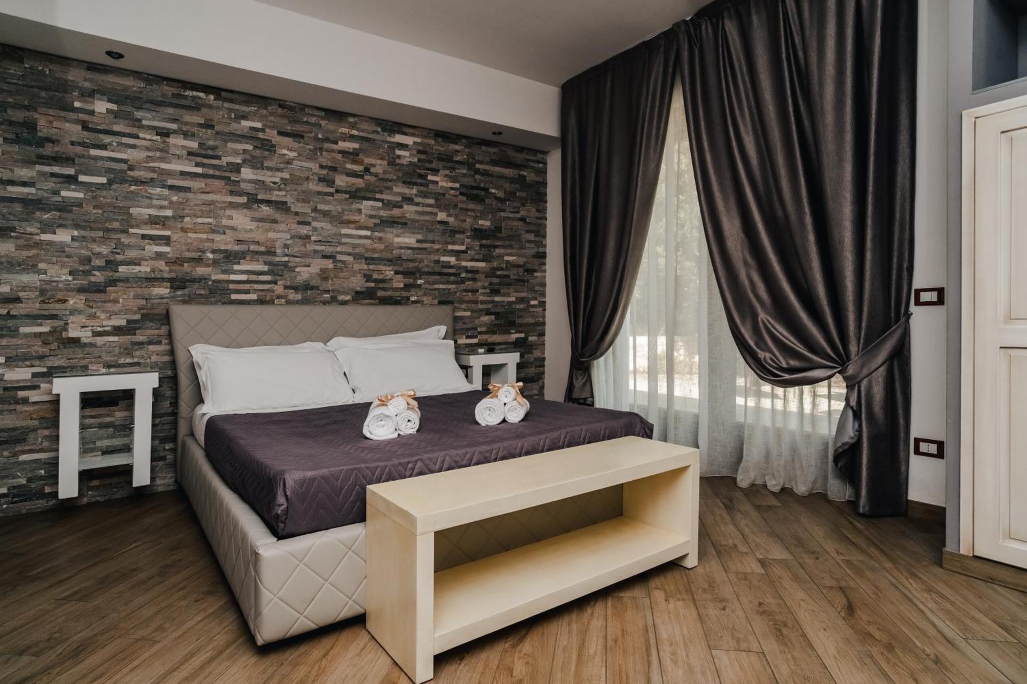 Holiday Gli Archi Fasano Bagian luar foto